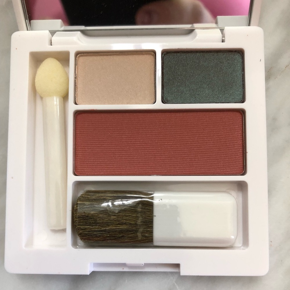 Clinique pallet